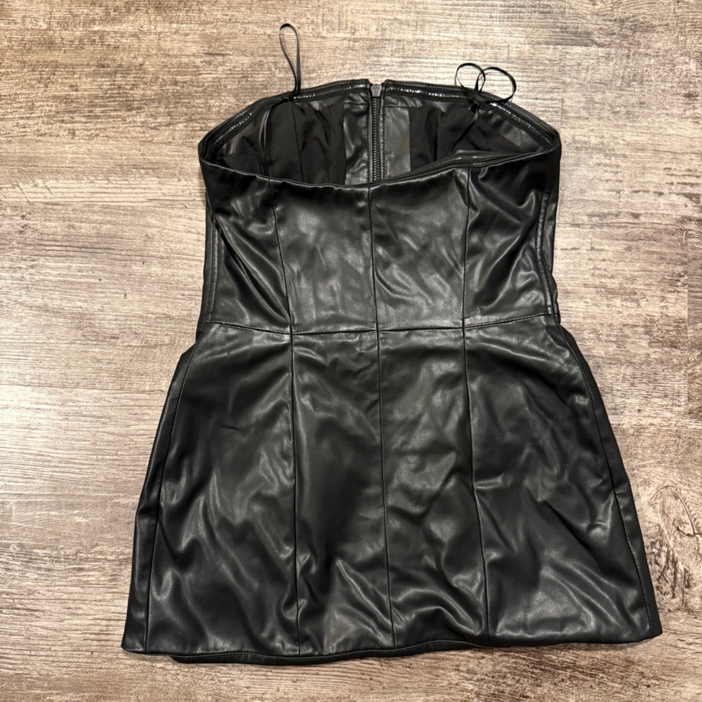 NEW LAMARQUE Avani Top in Black Vegan Leather Strapless Zip Front Shirt XS - Picture 5 of 8